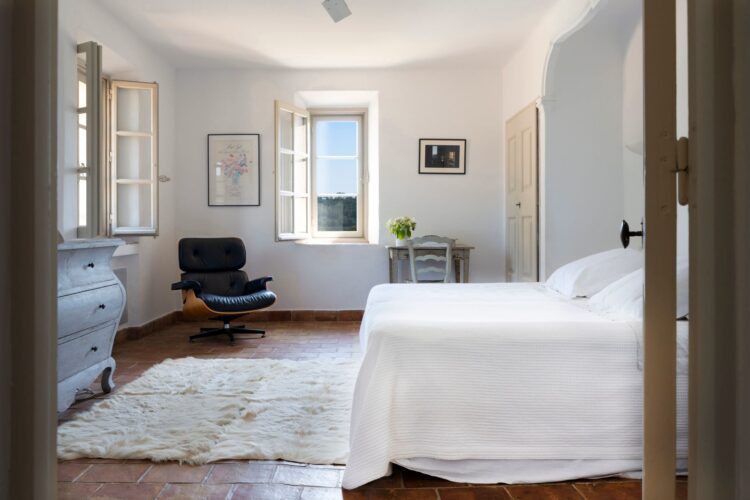 La Cadiere Azur Luxus Feriennhaus Cote D Azur Mieten Bett