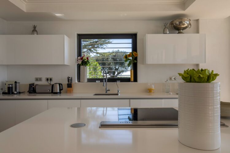 La Colline Blanche Luxus Ferienhaus Cote D Azur Mieten Kochen