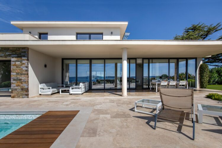 La Colline Blanche Luxus Ferienhaus Cote D Azur Mieten Terrasse