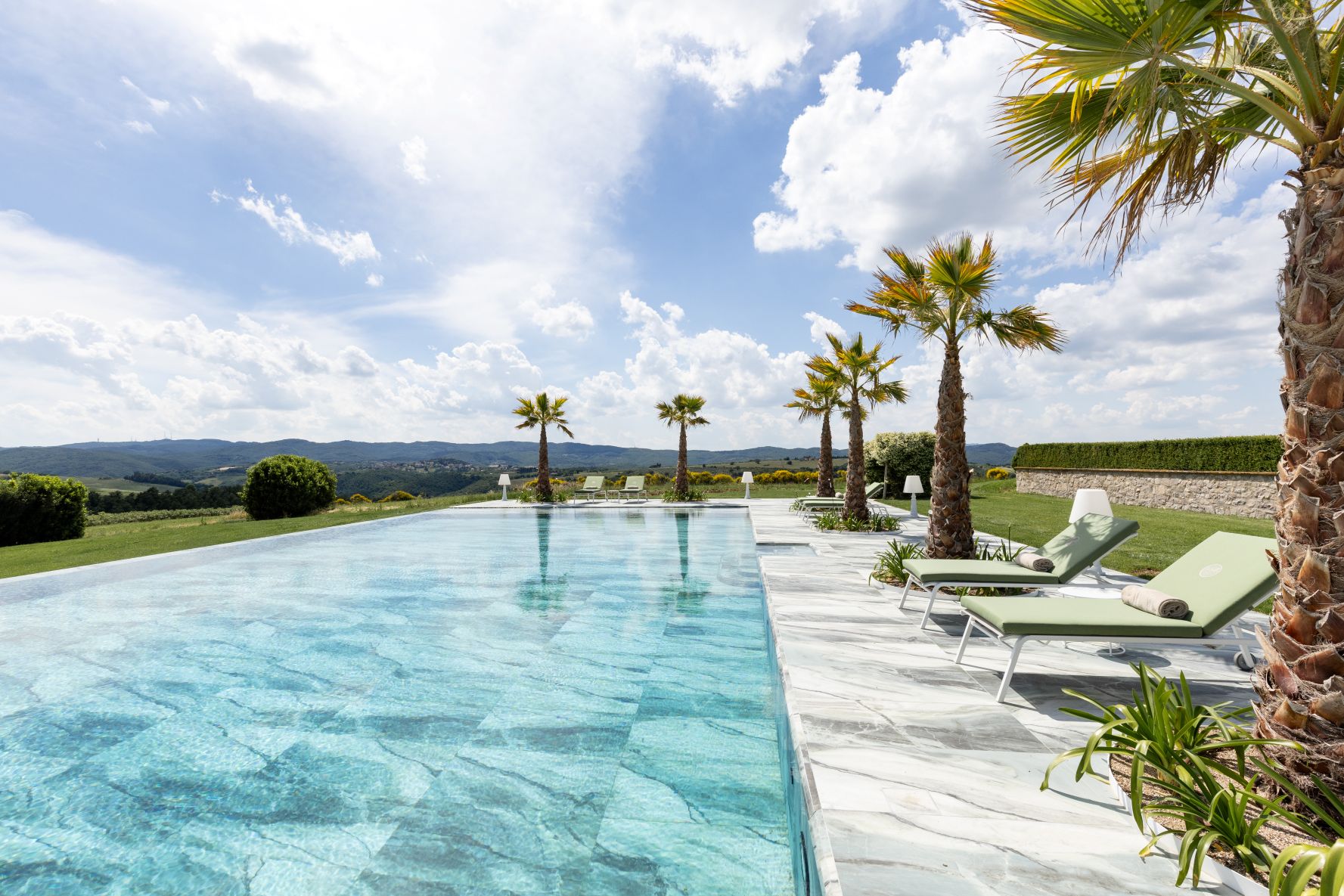Casa Ginevra Luxus Ferienhaus Umbrien Italien Mieten Ausblick