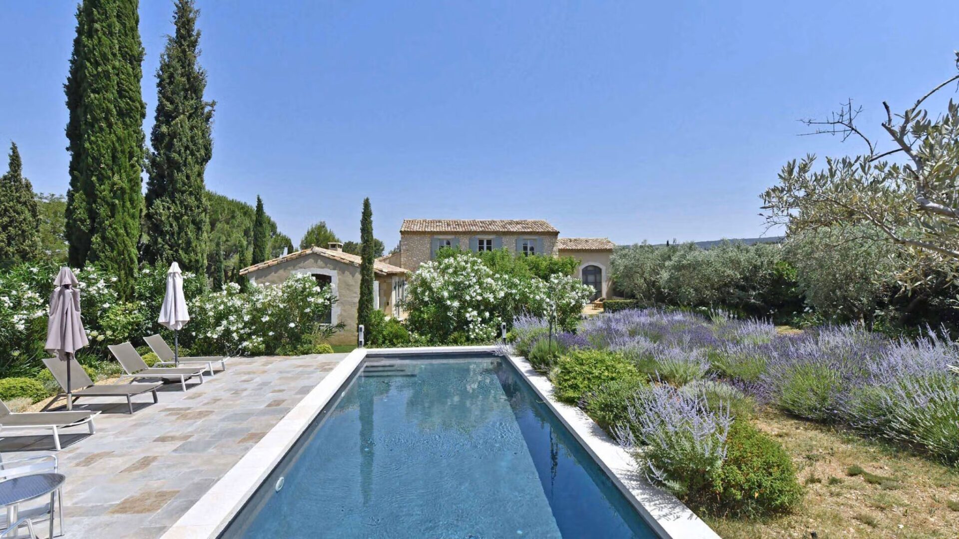 Le Beaux Jardin Luxus Ferienvilla Provence Mieten Pool