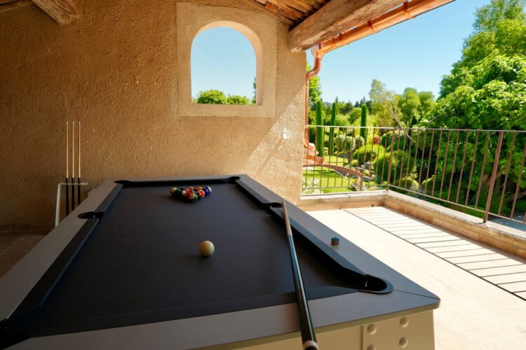 Le Mas Mouton Luxus Ferienhaus Provence Mieten Biliardtisch