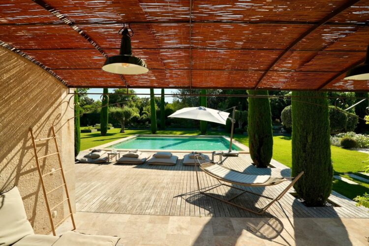 Le Mas Mouton Luxus Ferienhaus Provence Mieten Pooldeck