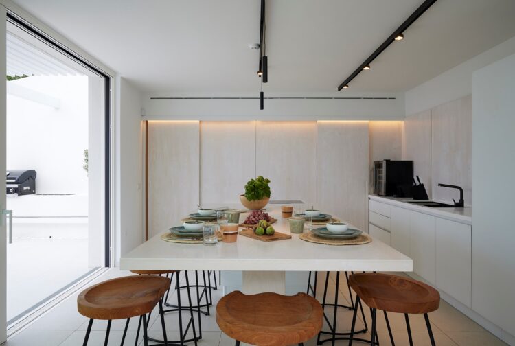 Ligaries Beach Villa Luxus Ferienhaus Skiathos Griechenland Mieten Esstisch