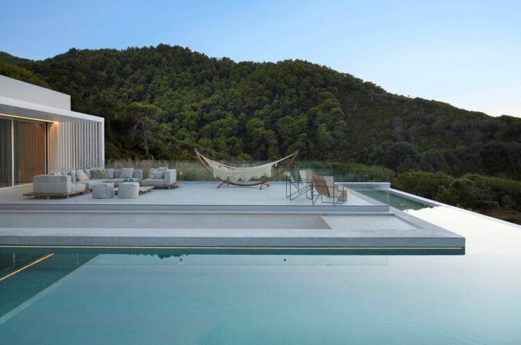 Ligaries Beach Villa Luxus Ferienhaus Skiathos Griechenland Mieten Hängematte