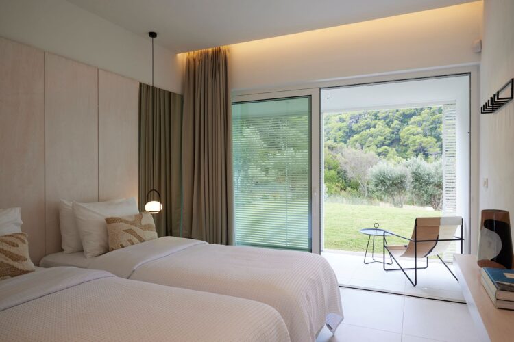 Ligaries Beach Villa Luxus Ferienhaus Skiathos Griechenland Mieten Schlafzimmer