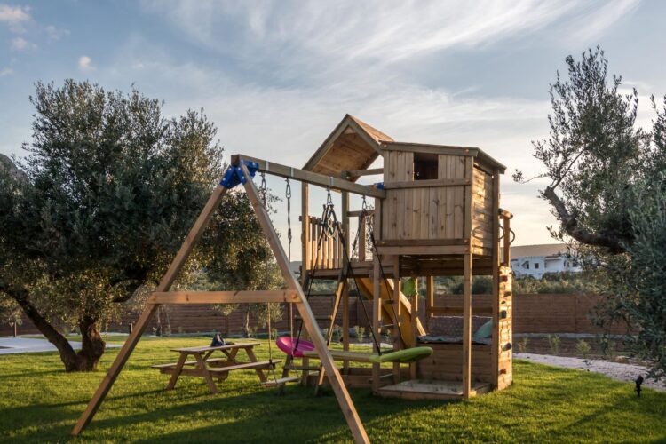 Lush Life Villa Luxus Ferienhaus Kreta Mieten Spielplatz