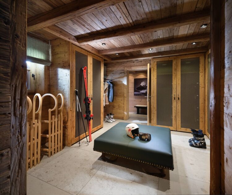 Luxury Chalet Kitzbühel Luxus Ferienhaus Österreich Skikeller