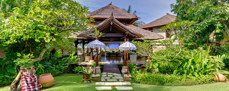 Luxus Ferienhaus Bali Mieten - Sungai Tinggi Beach Villa