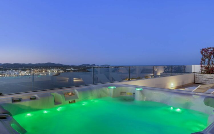 Luxus Ferienhaus Ibiza 8 Personen
