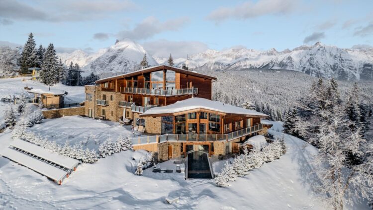 Luxus Wellnesschalet Seefeld Ski Chalet Österreich Mieten Slider