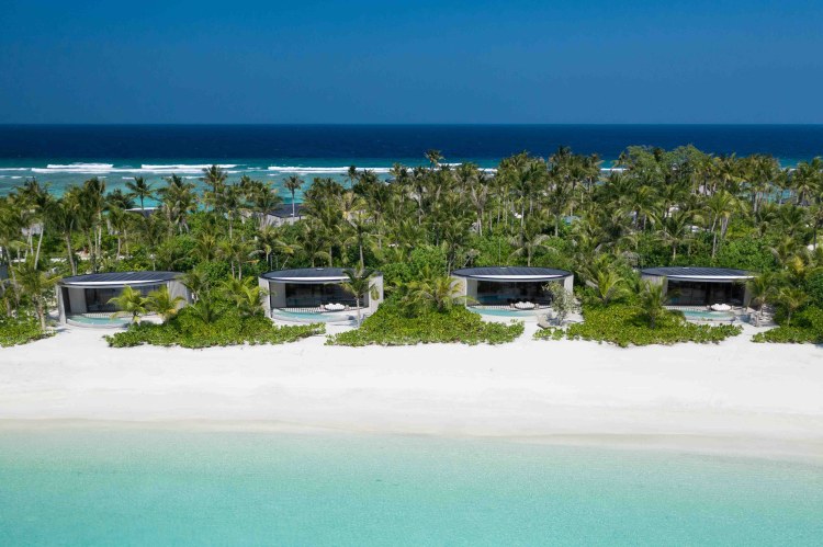 Malediven Hoteleröffnung - The Ritz Carlton Maldives Fari Islands