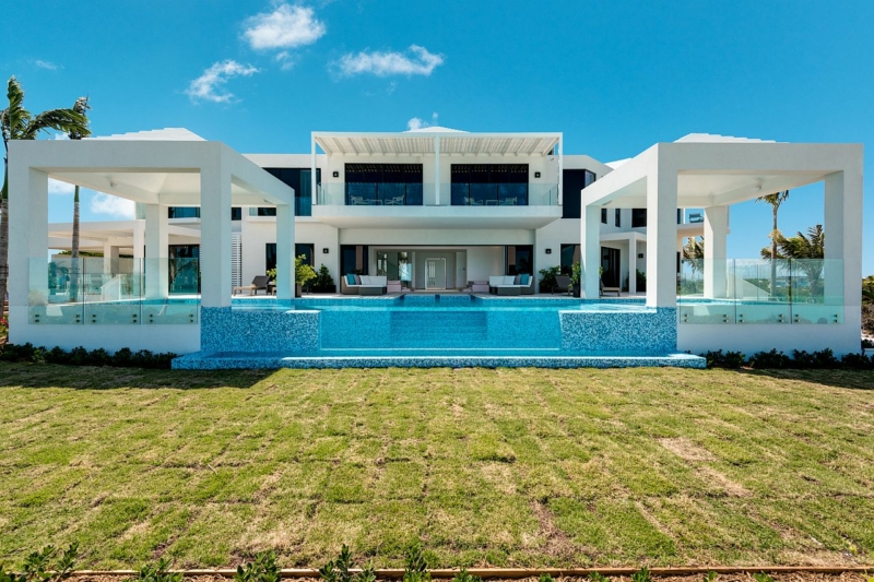 Luxusreise Karibik Villa Triton