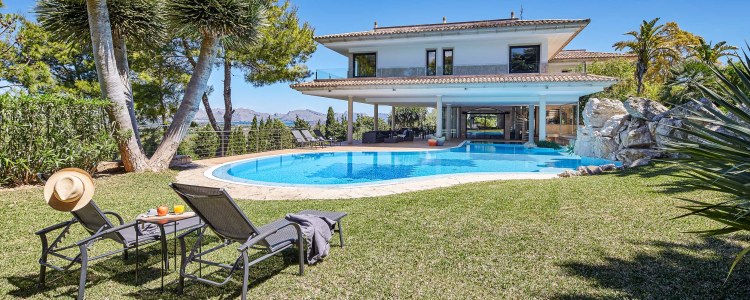 Luxus Finca Villa Mallorca mieten Villa Oscols - Garten und Pool