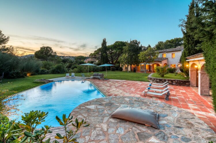 Maison De Campagne Luxus Ferienhaus Cote D Azur Mieten Pool Area