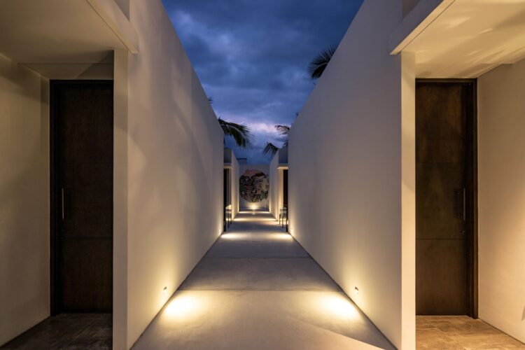 Mandala Oasis Canggu Bali – Gartenansicht Mit üppiger Tropenbepflanzung (3)