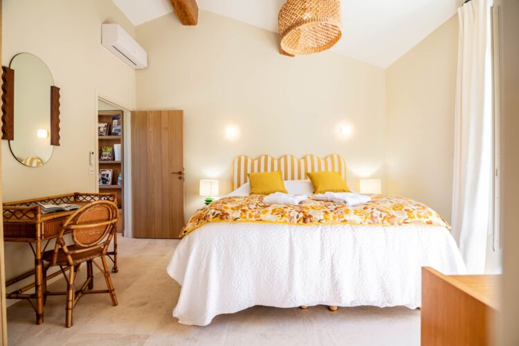 Mas Des Etoiles Luxus Ferienhaus Provence Mieten Bett