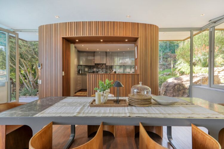 Modern Design Hideaway Luxus Ferienvilla Kapstadt Mieten Küche