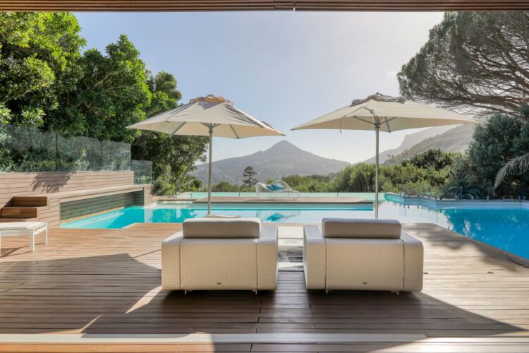 Modern Design Hideaway Luxus Ferienvilla Kapstadt Mieten Liegen