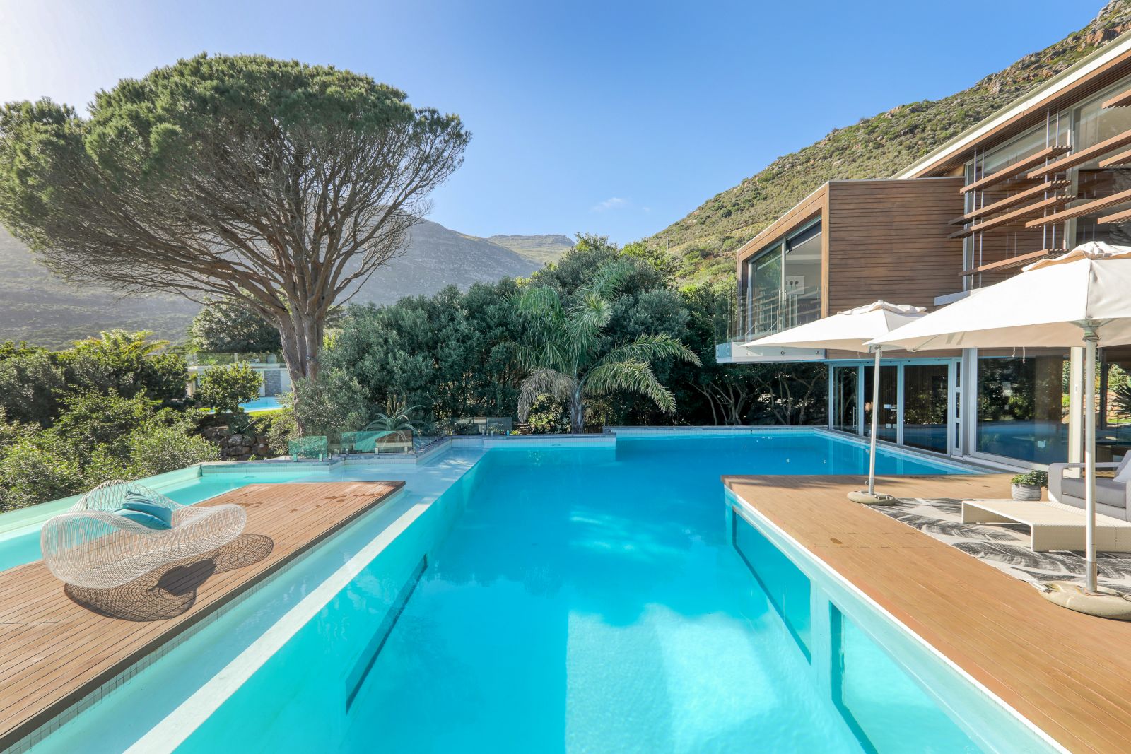 Modern Design Hideaway Luxus Ferienvilla Kapstadt Mieten Pools