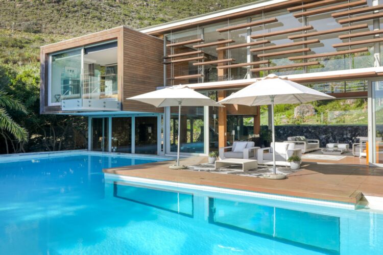 Modern Design Hideaway Luxus Ferienvilla Kapstadt Mieten Poolterrasse