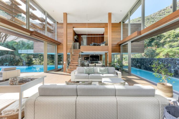 Modern Design Hideaway Luxus Ferienvilla Kapstadt Mieten Sofa