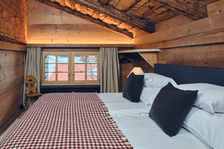 Mountain Chalet Gstaad Luxus Ferienhaus Schweiz Mieten Schlaf