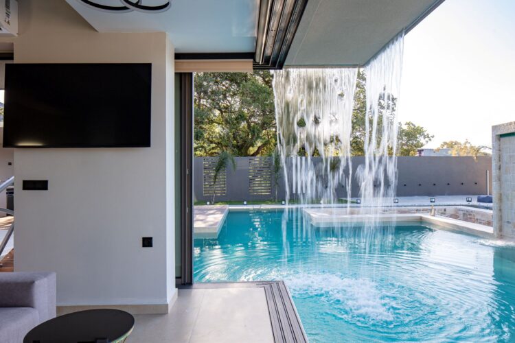 Nature Retreat Luxuriöses Ferienhaus Kreta Mit Pool Mieten Wasserfall