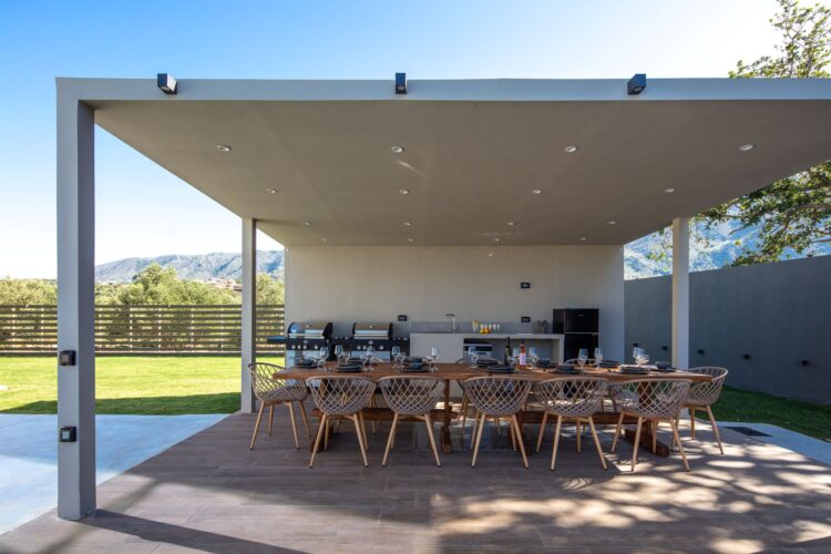 Nature Retreat Luxus Ferienhaus Kreta Mit Pool Mieten Alfresco Essbereich