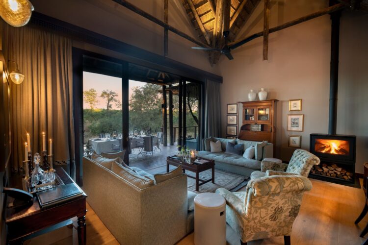 Ngala Family Villa Safari Lodge Südafrika Mieten Wohnzimmer