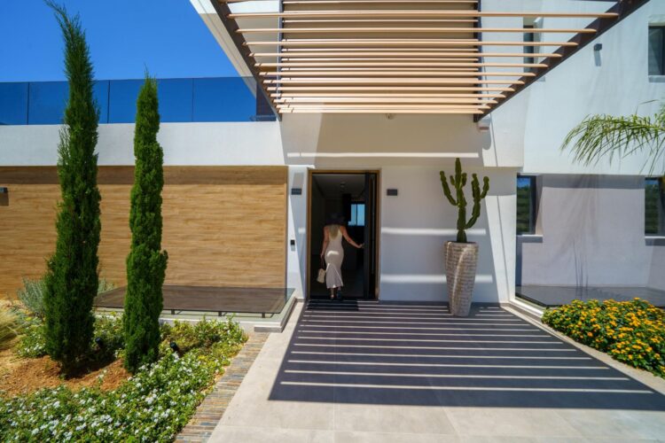 Opulence Villa Luxus Ferienhaus Kreta Mieten Eingang