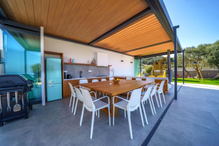 Opulence Villa Luxus Ferienhaus Kreta Mieten Esstisch