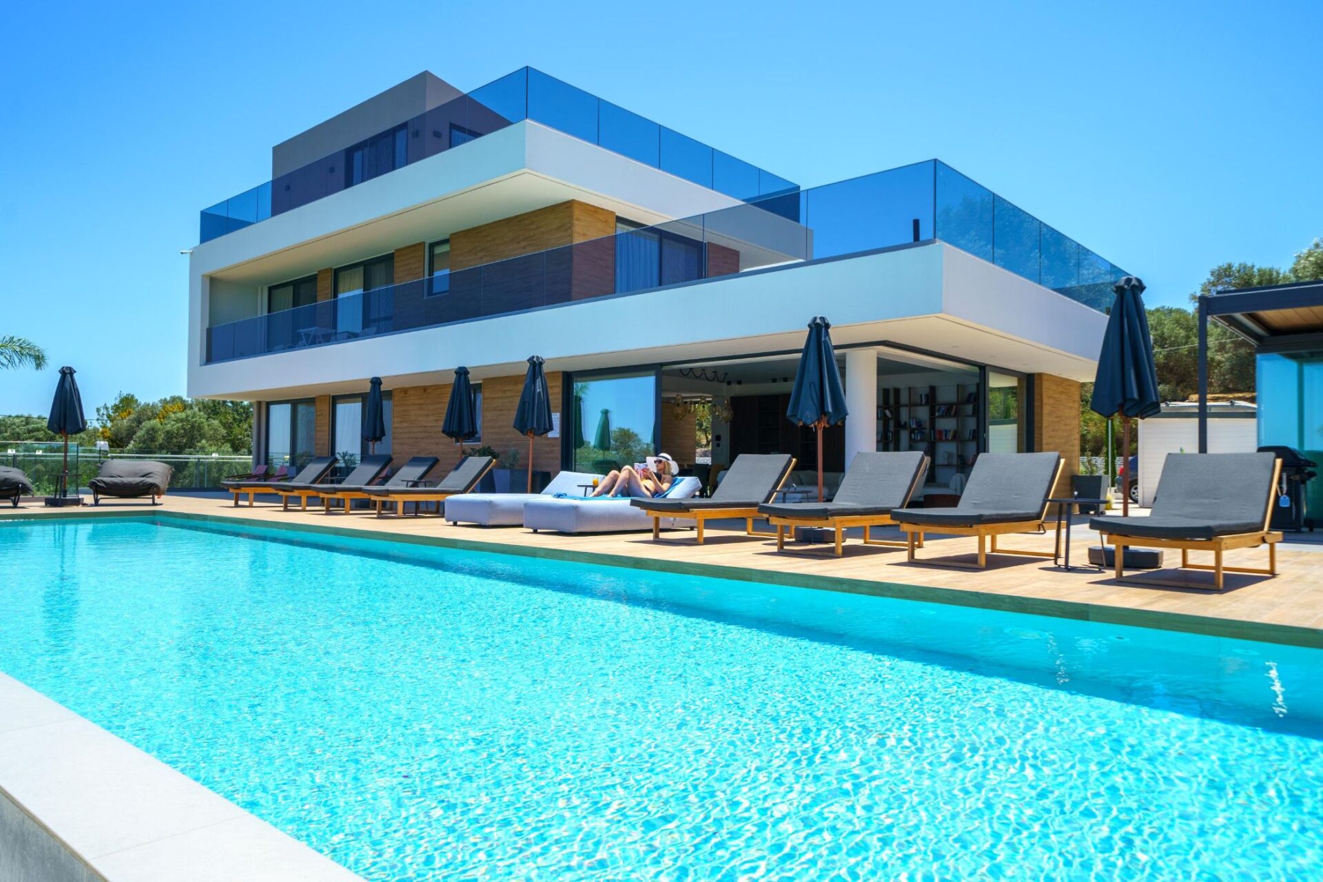 Opulence Villa Luxus Ferienhaus Kreta Mieten Liegen