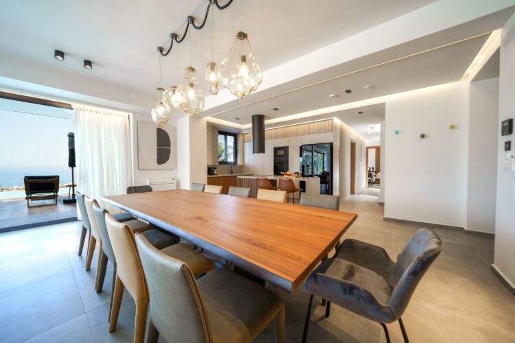 Opulence Villa Luxus Ferienhaus Kreta Mieten Tisch