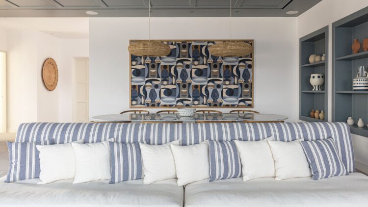 Parasporos View Villa Luxus Ferienhaus Paros Griechenland Mieten Esstisch