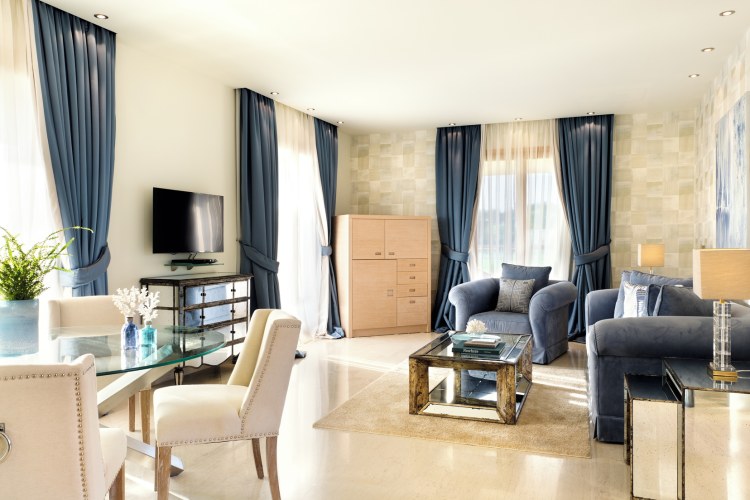 Porto Sani 3 Bedroom Family Suite 02 1656x1104