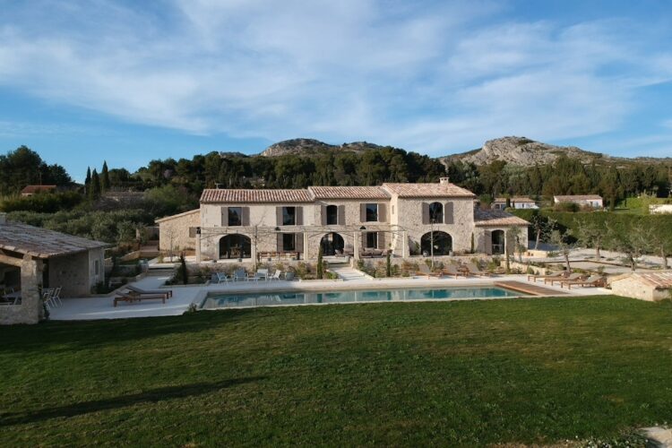 Provence Modernes Ferienhaus Mit Pool Le Bastidon De Provence
