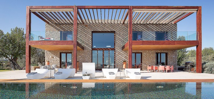 Exklusive Villa & Finca Mallorca mieten Reco De Marina Finca Mallorca Hausansicht über Den Pool