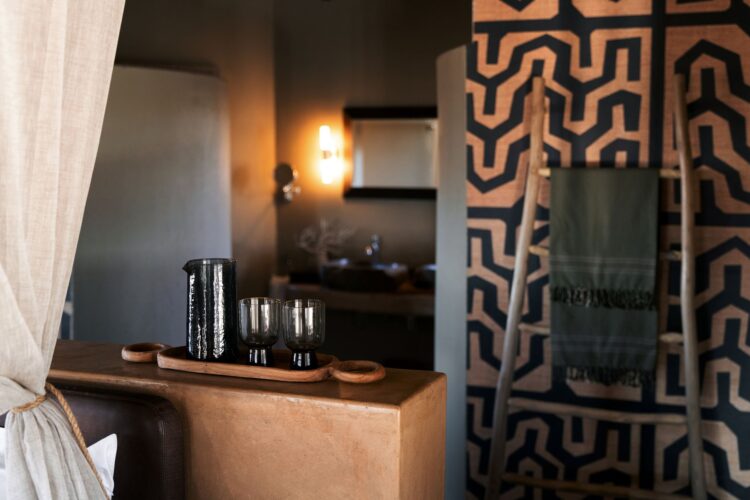 Sandfontein Lodge Namibia Luxus Lodge Mieten Gläser