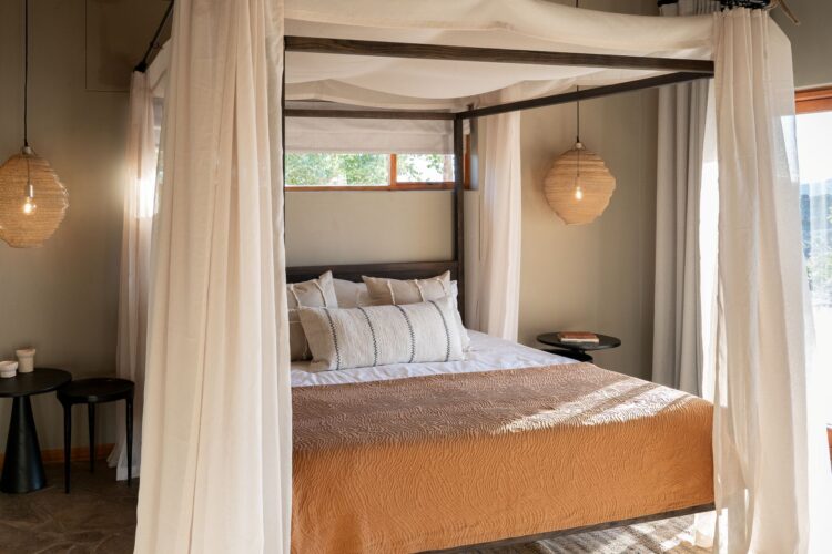 Sandfontein Lodge Namibia Luxus Lodge Mieten Himmelbett