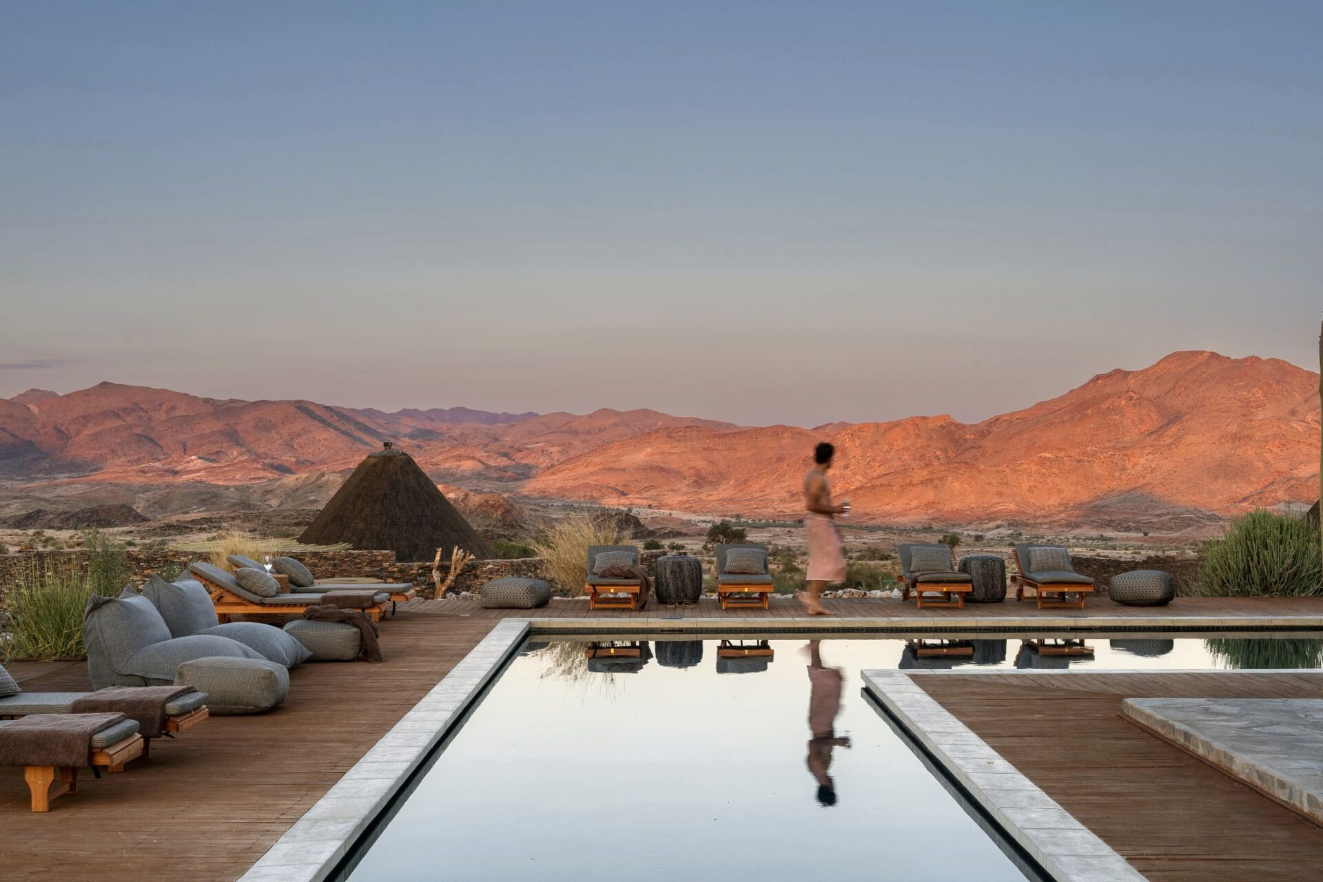 Sandfontein Lodge Namibia Luxus Lodge Mieten Pool