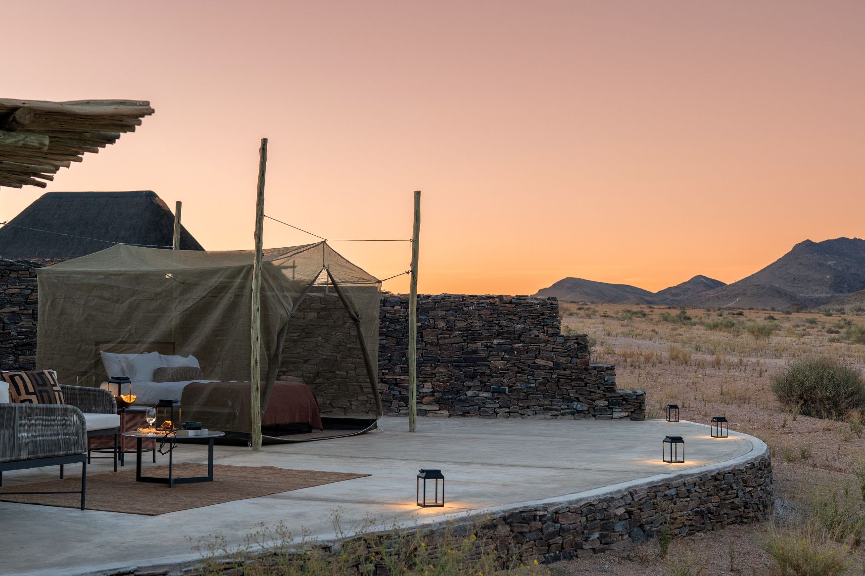 Sandfontein Lodge Namibia Luxus Lodge Mieten Sternen Bett