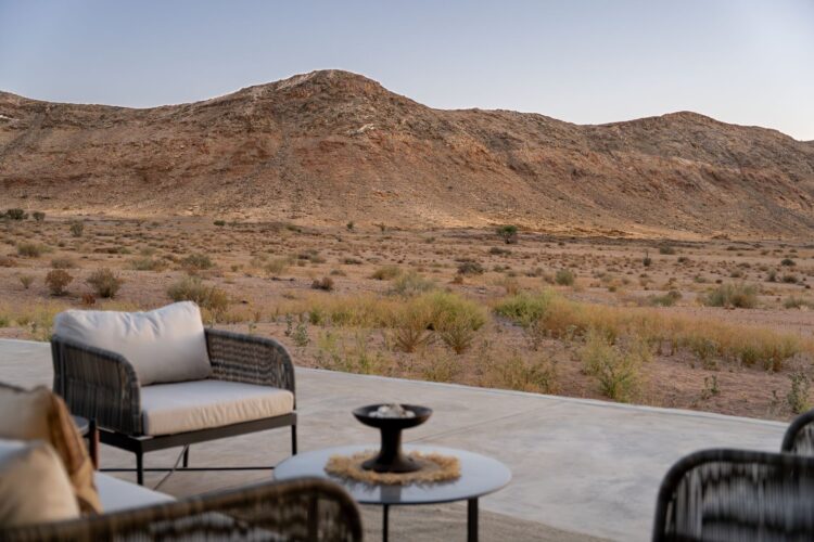 Sandfontein Lodge Namibia Luxus Lodge Mieten Terrasse