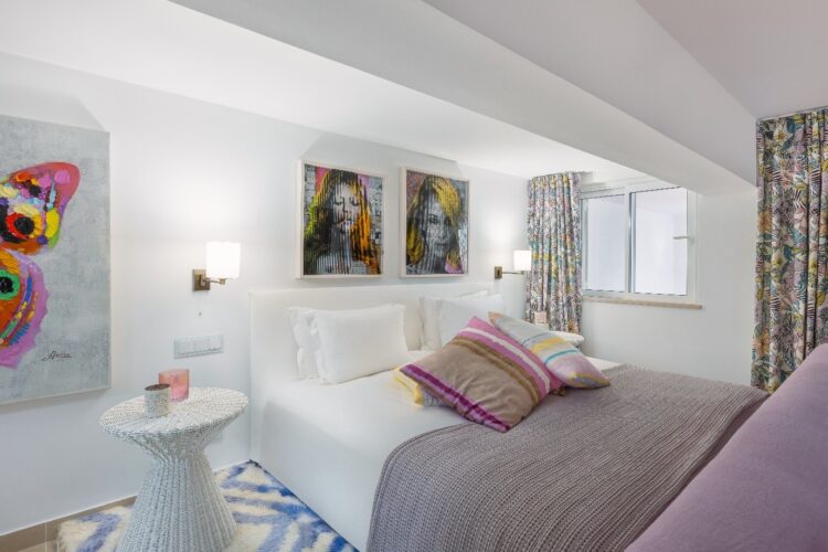 Schlafzimmer 6
