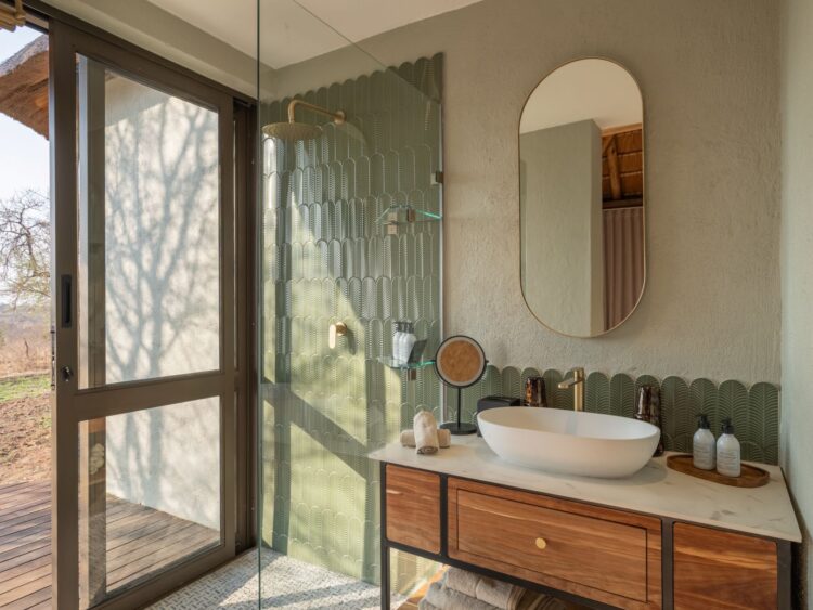 Scops Rest Bush Villa Luxus Lodge Südafrika Mieten Badezimmer