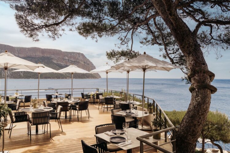 Seafront Villa Cassis Luxus Ferienhaus Südfrankreich Mieten Restaurant Les Belles Canailles