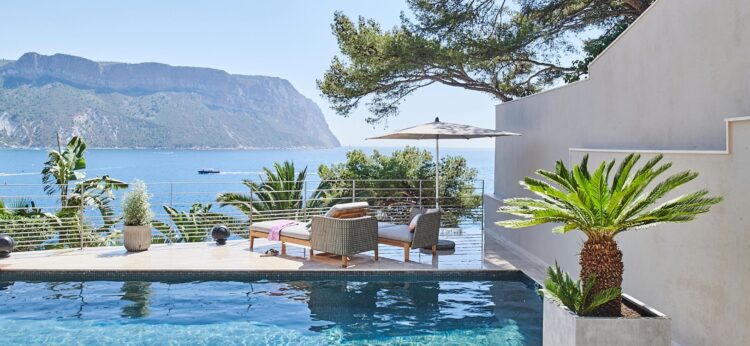 Seafront Villa Cassis Luxus Ferienhaus Südfrankreich Mieten Restaurant Poolterrasse
