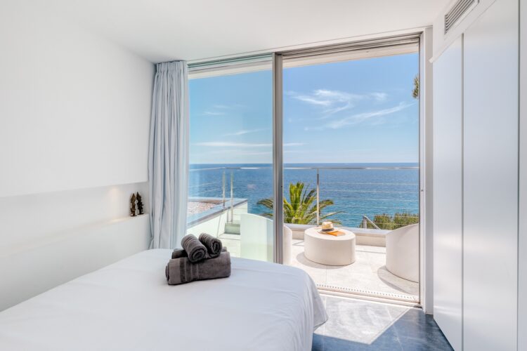 Seafront Villa Elodie Luxus Ferienhaus Cote D Azur Mieten Balkon