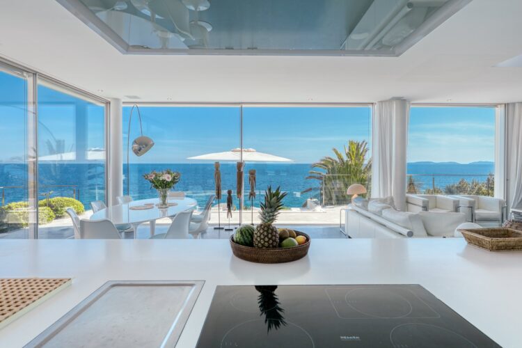 Seafront Villa Elodie Luxus Ferienhaus Cote D Azur Mieten Kochen