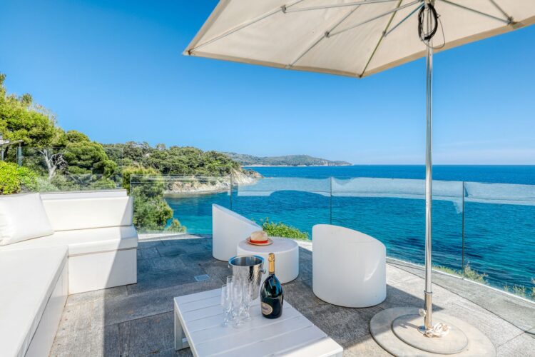 Seafront Villa Elodie Luxus Ferienhaus Cote D Azur Mieten Lounge